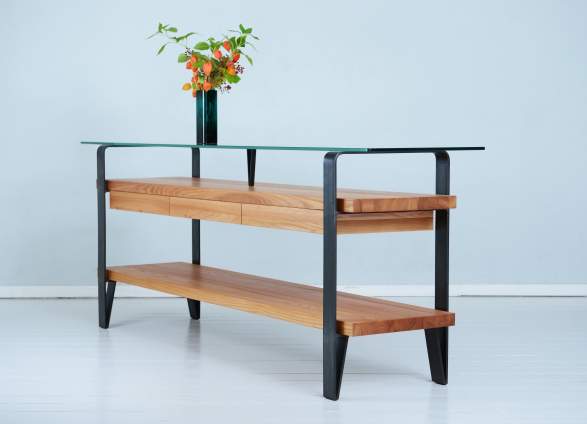 2019-12/sideboardhyllaglasssemiside